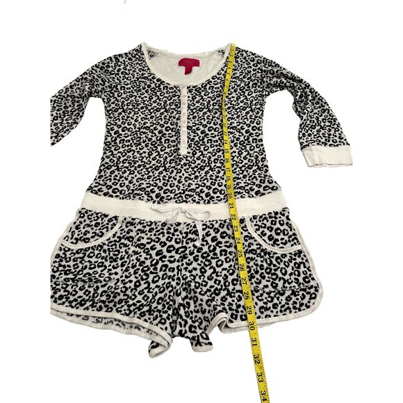 Victoria’s Secret Women’s Thermal Striped Romper Pajamas Black White Size Medium - Picture 6 of 7